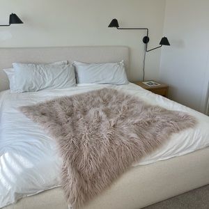 Dusty Mauve Pink Faux Fur Throw Blanket